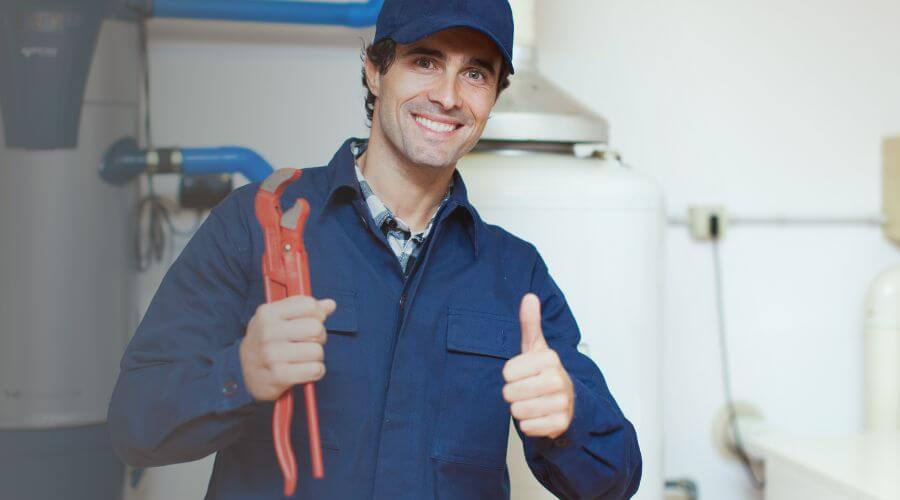 Expert burst pipe repair services in Smithboro, IL